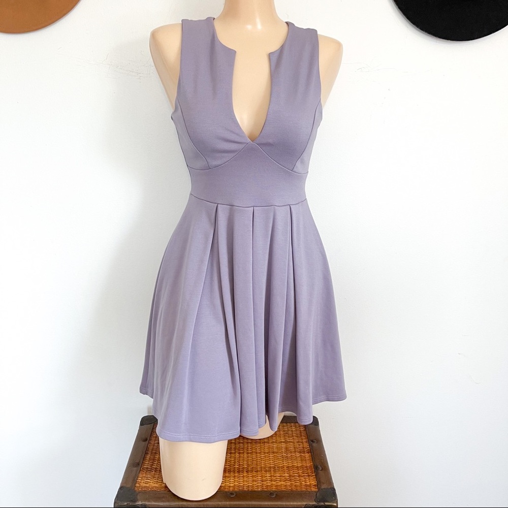 WINDSOR LAVENDER FIT & FLARE SLEEVELESS DRESS